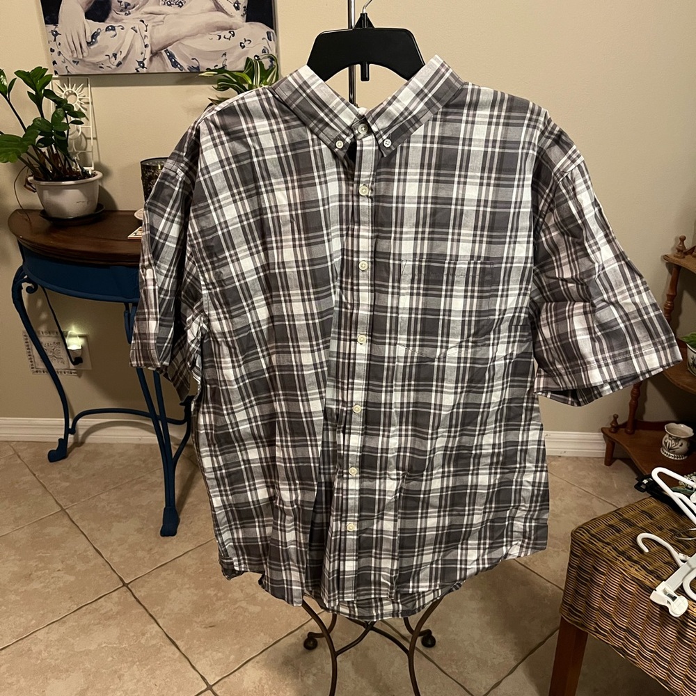 NWT Smith's Workwear Men's Gray Plaid Short sleeve Checked Button down shirt